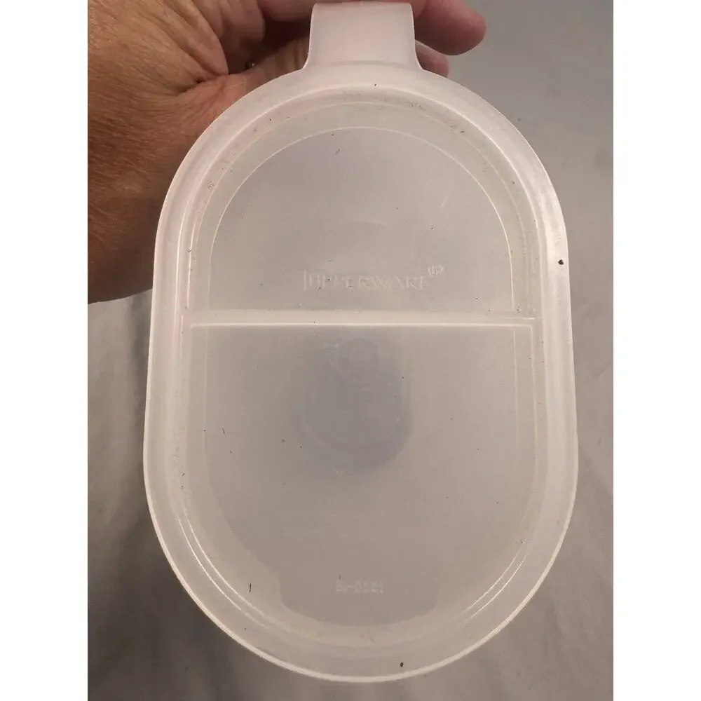 Tupperware Servalier Pitcher White Translucent Lid Vintage Refrigerator Jug